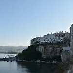 Carla 3* Vieste