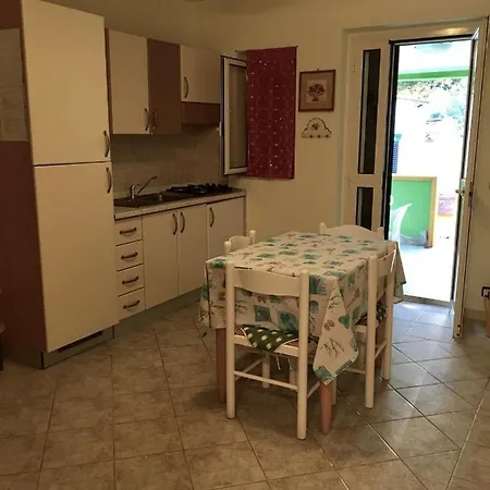 Carla 3* Vieste