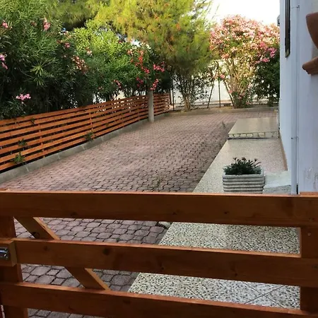 Carla 3*